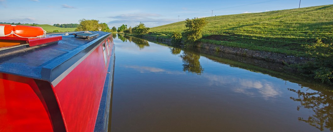 narrowboat on the inland waterways