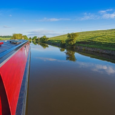 narrowboat on the inland waterways